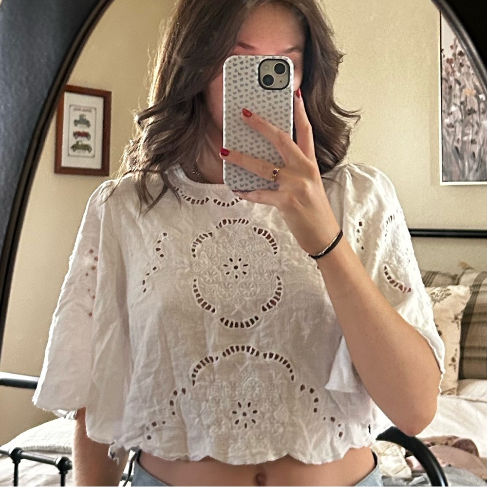Abercrombie & Fitch White Eyelet Short Sleeve Top